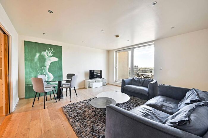 2 Bedroom Flat To Rent In Fountain House, Imperial Wharf, London, SW6