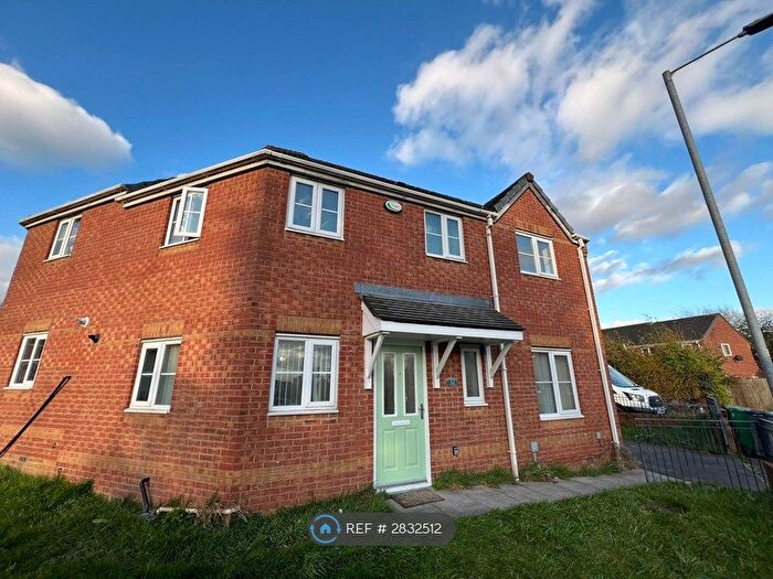 3 Bedroom Semi Detached House To Rent In Everside Drive, Manchester, M8