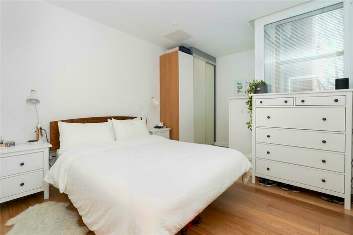 2 Bedroom Apartment To Rent In Highbury Crescent, Highbury, London, N5