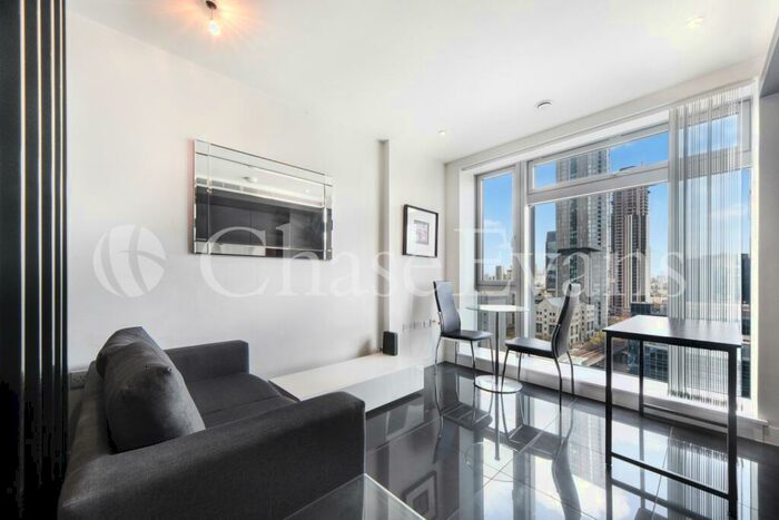 Studio To Rent In East Tower, Pan Peninsula, Canary Wharf, E14