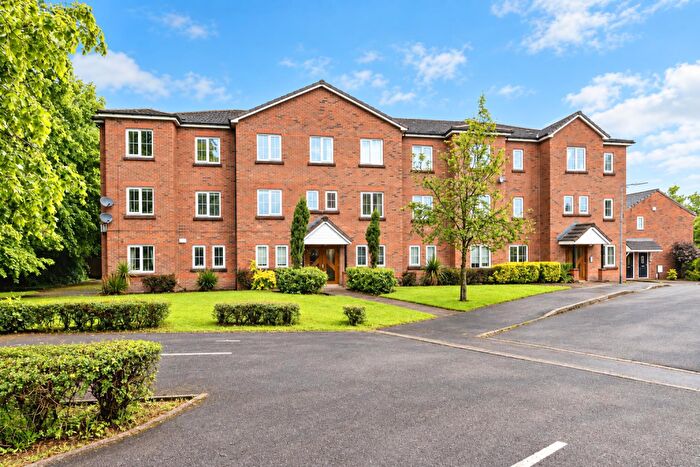 2 Bedroom Apartment For Sale In Bellfield View, Bolton, BL1