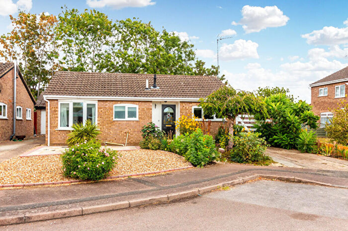 2 Bedroom Detached Bungalow For Sale In Welland Close, Raunds, NN9