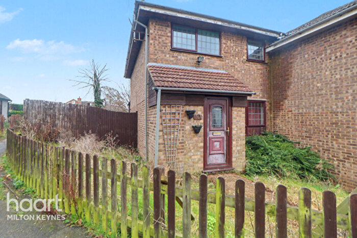 3 Bedroom End Of Terrace House For Sale In Calluna Drive, Milton Keynes, MK3