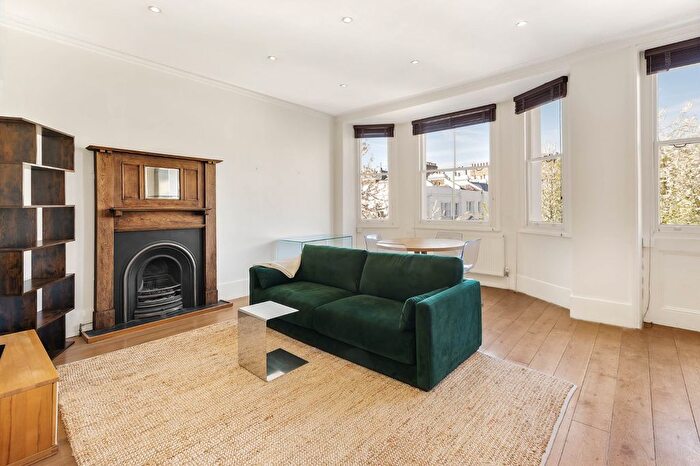 1 Bedroom Flat For Sale In Brunswick Gardens, London, W8