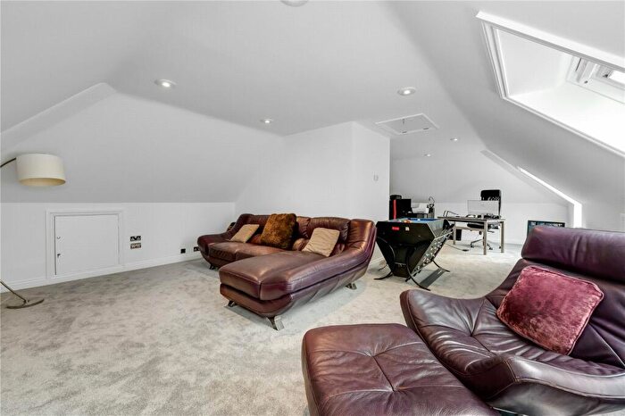 5 Bedroom Detached House To Rent In Rise Road, Sunningdale, Berkshire, SL5