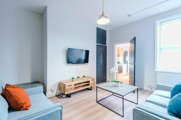 5 Bedroom Terraced House To Rent In Sandyford Road, Newcastle, NE2