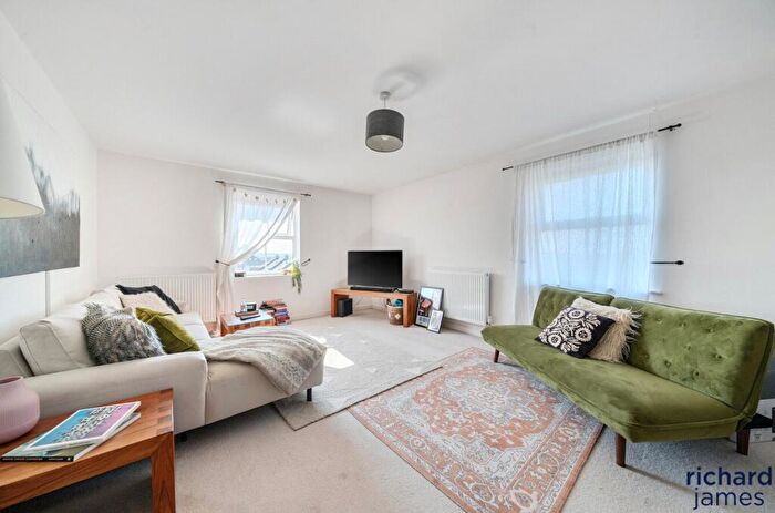 2 Bedroom Apartment To Rent In Serenade House, Vaughan Road, Swindon, Wiltshire, SN25