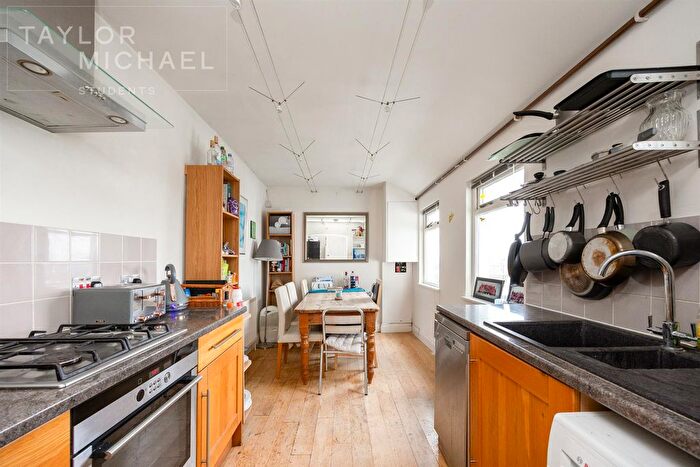 4 Bedroom Terraced House To Rent In Bentham Road, Brighton, BN2