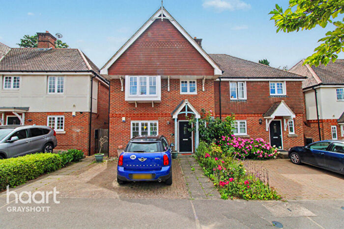 3 Bedroom Semi Detached House For Sale In London Road, Hindhead, GU26