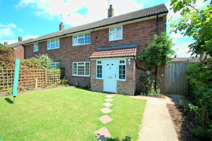 3 Bedroom Semi-Detached House To Rent In Glebe Road, Buriton., GU31