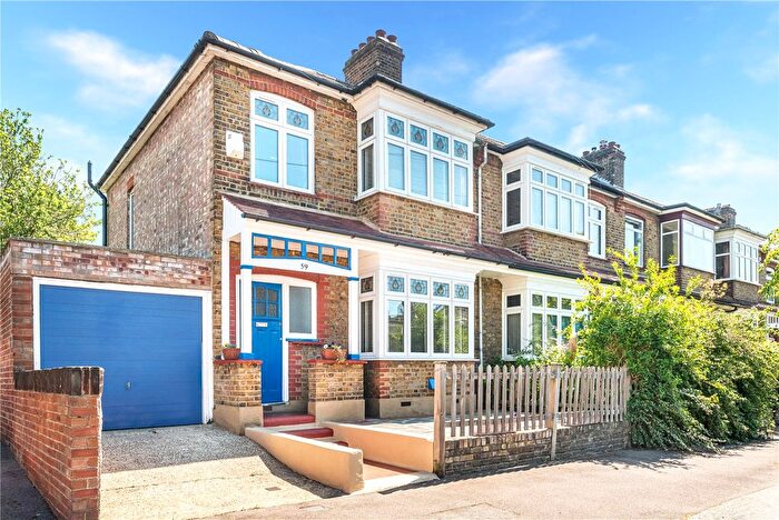 3 Bedroom End Terrace House For Sale In Pendlestone Road, Walthamstow, London, E17