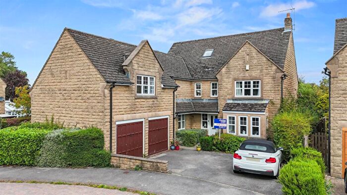 7 Bedroom Detached House For Sale In Harlech Grove, Lodge Moor, S10
