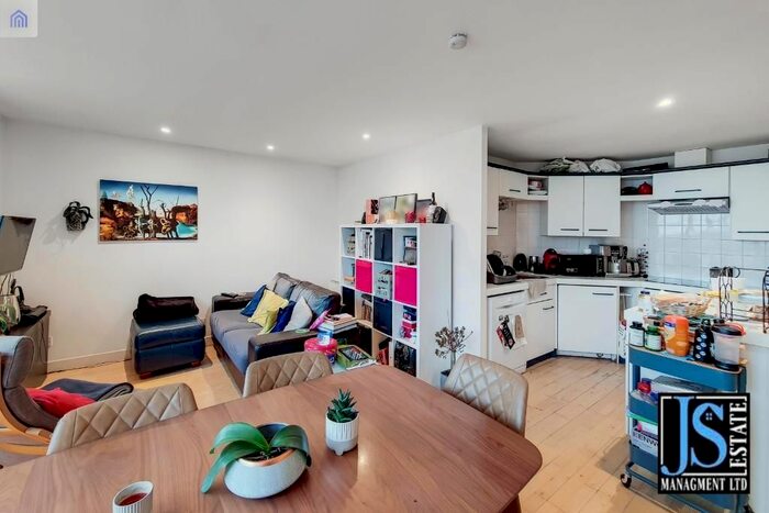 2 Bedroom Flat To Rent In Baltic Quay, Sweden Gate, London, SE16