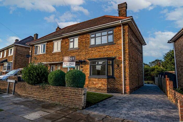 3 Bedroom Semi-Detached House For Sale In Welbeck Road, Cleethorpes, DN35