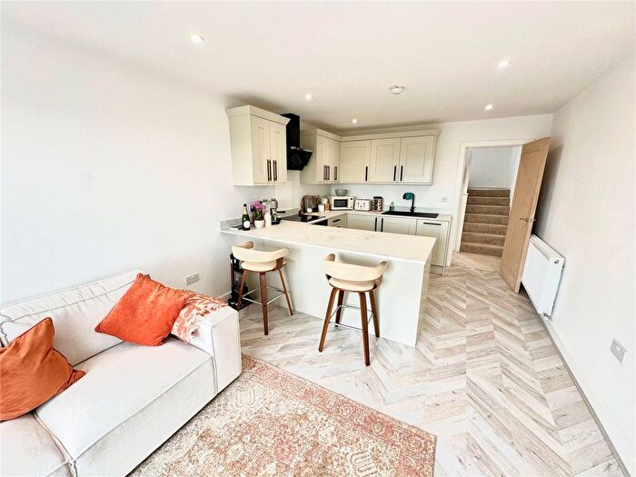2 Bedroom Town House For Sale In Canal Street, Macclesfield, SK10