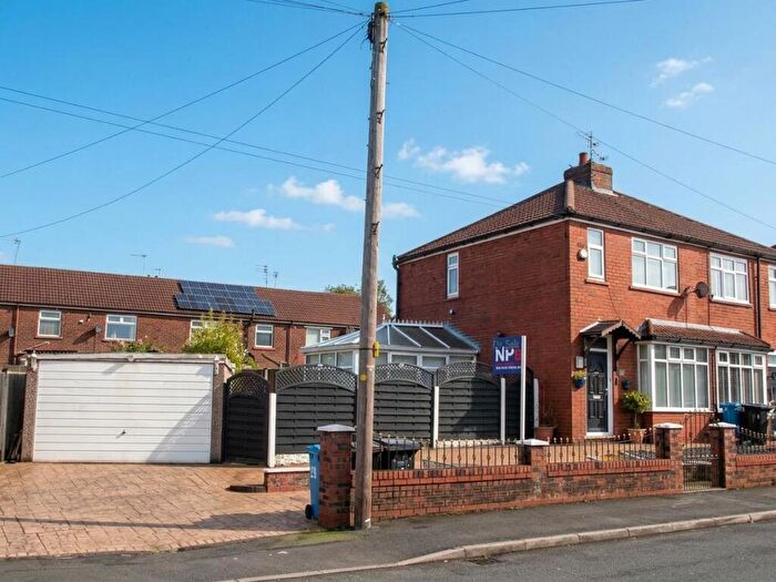 2 Bedroom Semi-Detached House For Sale In Farm Street, Failsworth, Manchester, M35