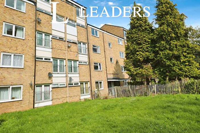 2 Bedroom Flat To Rent In Morley Grove, CM20