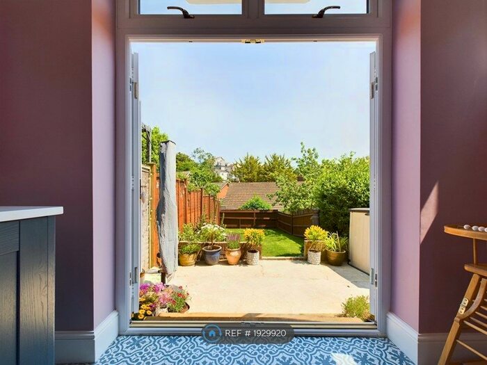 4 Bedroom Terraced House To Rent In Old London Road, Hastings, TN35