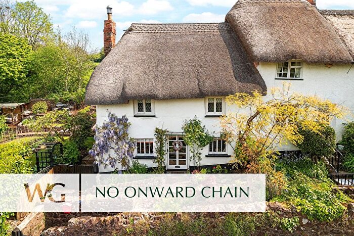 2 Bedroom End Of Terrace House For Sale In Bickleigh, Tiverton, EX16