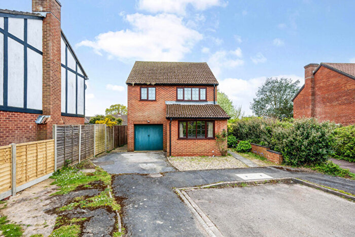 4 Bedroom Detached House For Sale In Dene Close, Sarisbury Green, Southampton, SO31