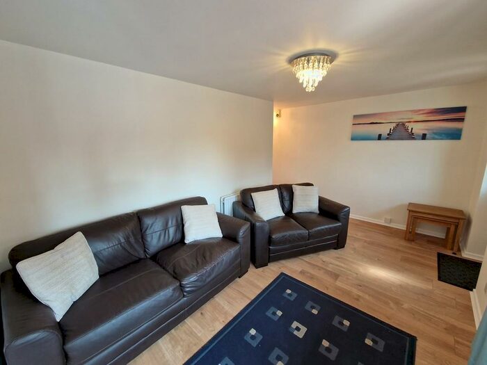 1 Bedroom Ground Maisonette To Rent In Ford Road, Bromsgrove, B61