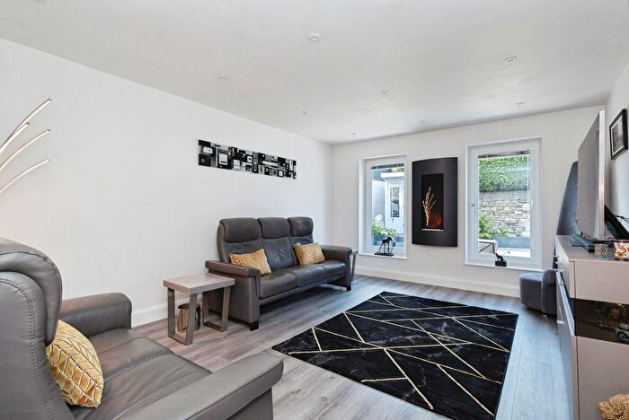 3 Bedroom Detached House For Sale In Victory Grove, Audenshaw, Manchester, Greater Manchester, M34