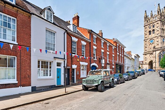 6 Bedroom Town House For Sale In Church Street, Warwick, Warwickshire, CV34