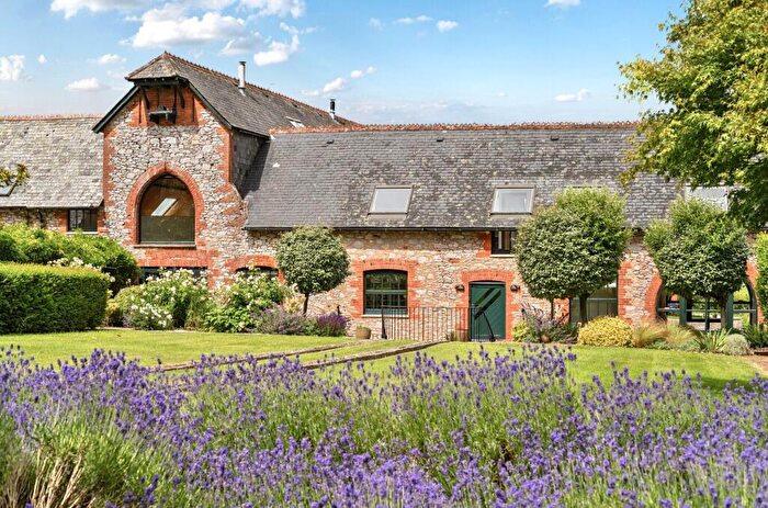 4 Bedroom Terraced House For Sale In Farringdon Court, Exeter, EX5