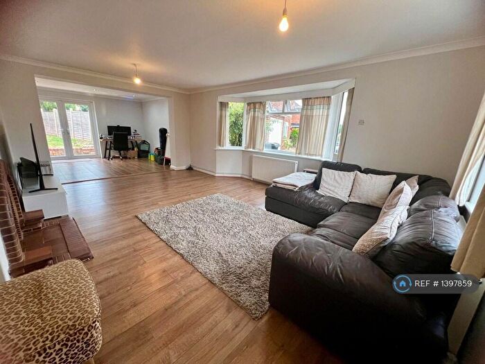 3 Bedroom Detached House To Rent In Andrews Road, Earley, Reading, RG6