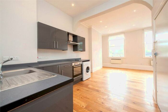 2 Bedroom Flat To Rent In Chalk Farm Road, Chalk Farm, NW1