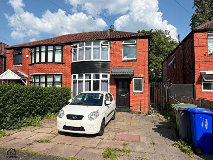 4 Bedroom Semi Detached House To Rent In Fairholme Road, Manchester, M20