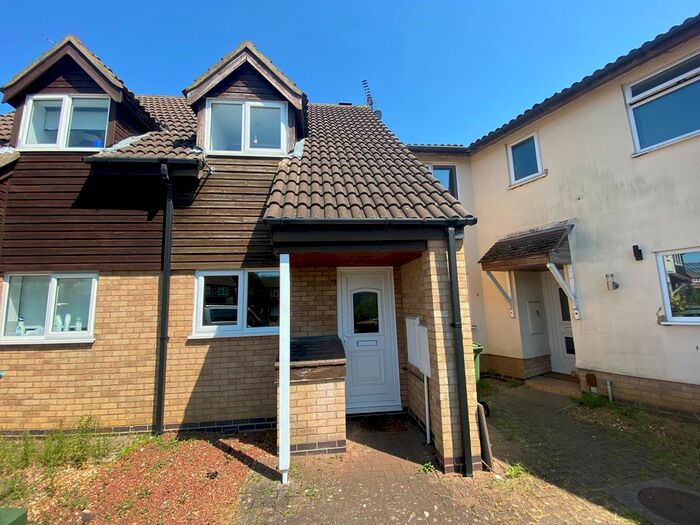 2 Bedroom End Of Terrace House To Rent In Sunnymead, Peterborough, PE4