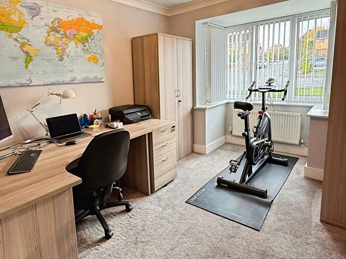 4 Bedroom Detached House For Sale In Smore Slade Hills, Oadby, LE2