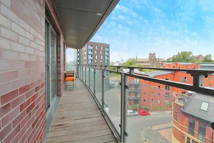 2 Bedroom Flat To Rent In Echo Central Two, Cross Green Lane, Leeds, LS9