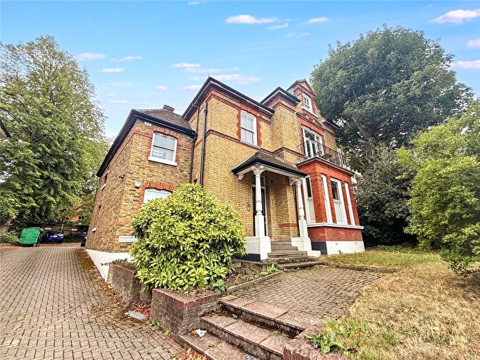 2 Bedroom Flat To Rent In Upper Richmond Road, Putney, SW15