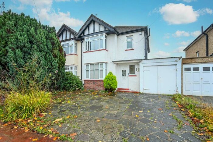 3 Bedroom Terraced House To Rent In Norton Avenue, Surbiton, KT5