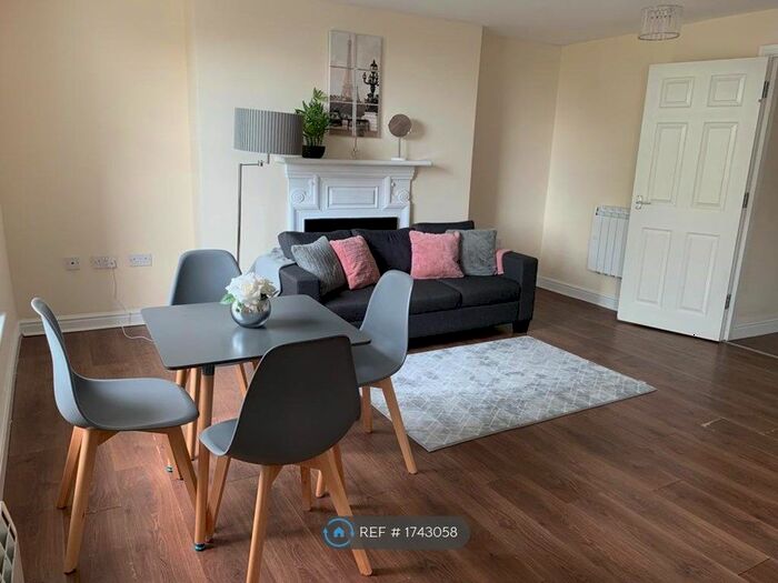 1 Bedroom Flat To Rent In Springfield House, Doncaster, DN1