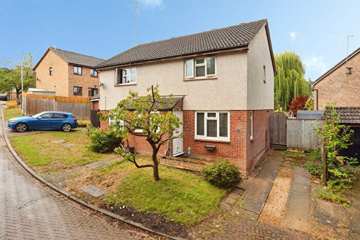 3 Bedroom Semi-Detached House For Sale In Willow Walk, Tunbridge Wells, TN2