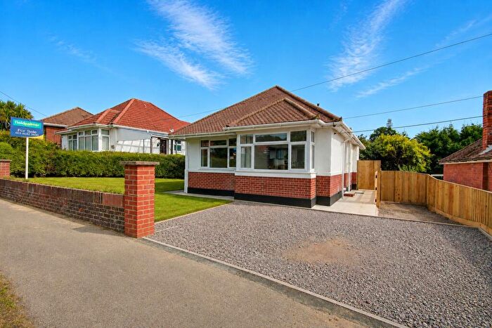 2 Bedroom Detached Bungalow For Sale In Poets Estate! No Forward Chain! Beautifully Refurbished! A Must See!, SO19