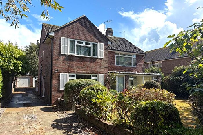 2 Bedroom Flat For Sale In Aldsworth Avenue, Goring By Sea, Worthing, West Sussex, BN12