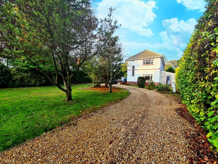 3 Bedroom Detached House To Rent In Dudsbury Road, West Parley, Ferndown, Dorset, BH22