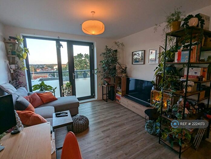 1 Bedroom Flat To Rent In Carmen Beckford Street, Bristol, BS1