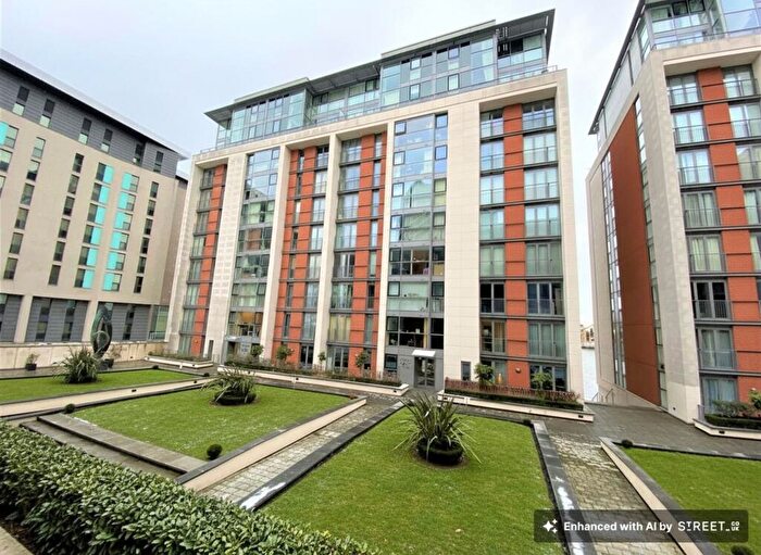 2 Bedroom Flat To Rent In Western Gateway, Baltic Apartments, E16