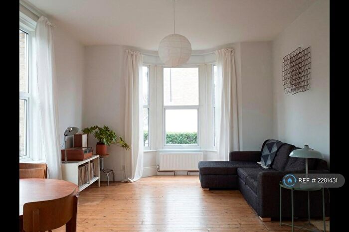 1 Bedroom Flat To Rent In Plashet Rd, London, E13