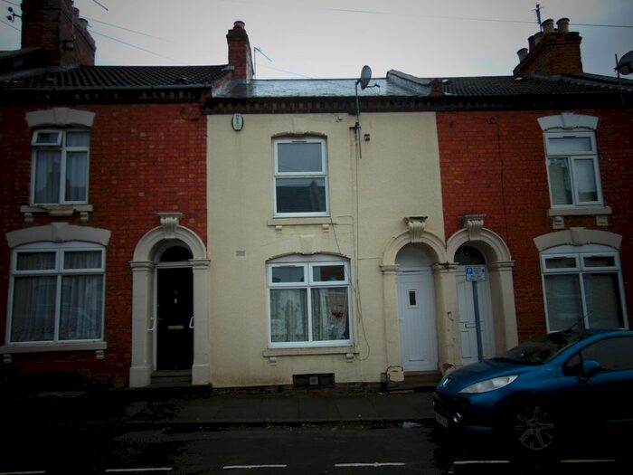 3 Bedroom Terraced House To Rent In Queens Road, Northampton, NN1