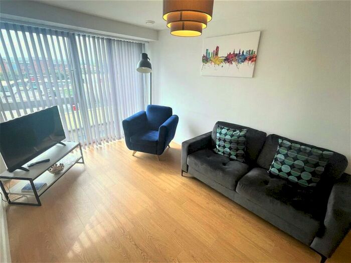 2 Bedroom Flat To Rent In Atkinson Street, Hunslet, Leeds, West Yorkshire, Uk, LS10