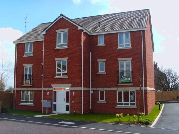 2 Bedroom Flat To Rent In Station Close, Radcliffe, Manchester, M26