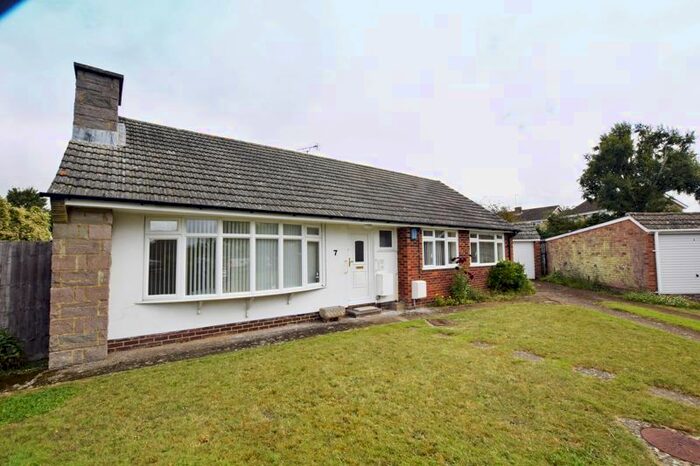 3 Bedroom Detached Bungalow To Rent In Laxton Close, Bearsted, ME15