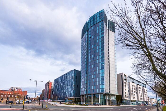 1 Bedroom Apartment For Sale In Plaza Boulevard, Liverpool, Merseyside, L8