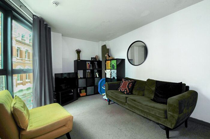 1 Bedroom Flat For Sale In Chapel Street, Salford, M3